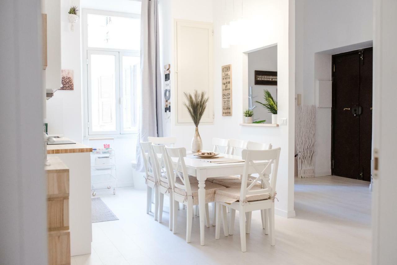 White Fanti Apartment Rome Exterior photo